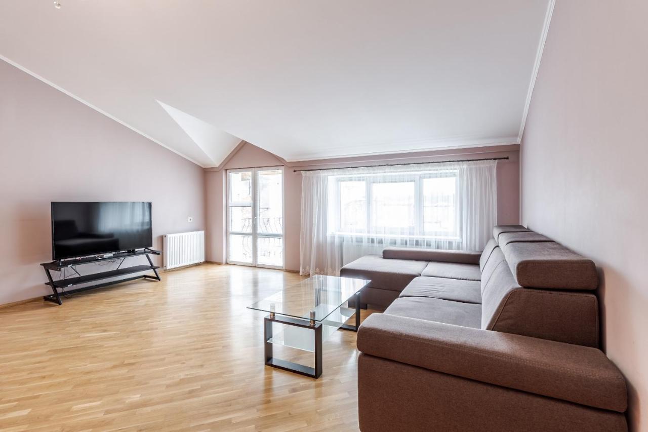 לבוב Grand Apartments On Rynok Square מראה חיצוני תמונה